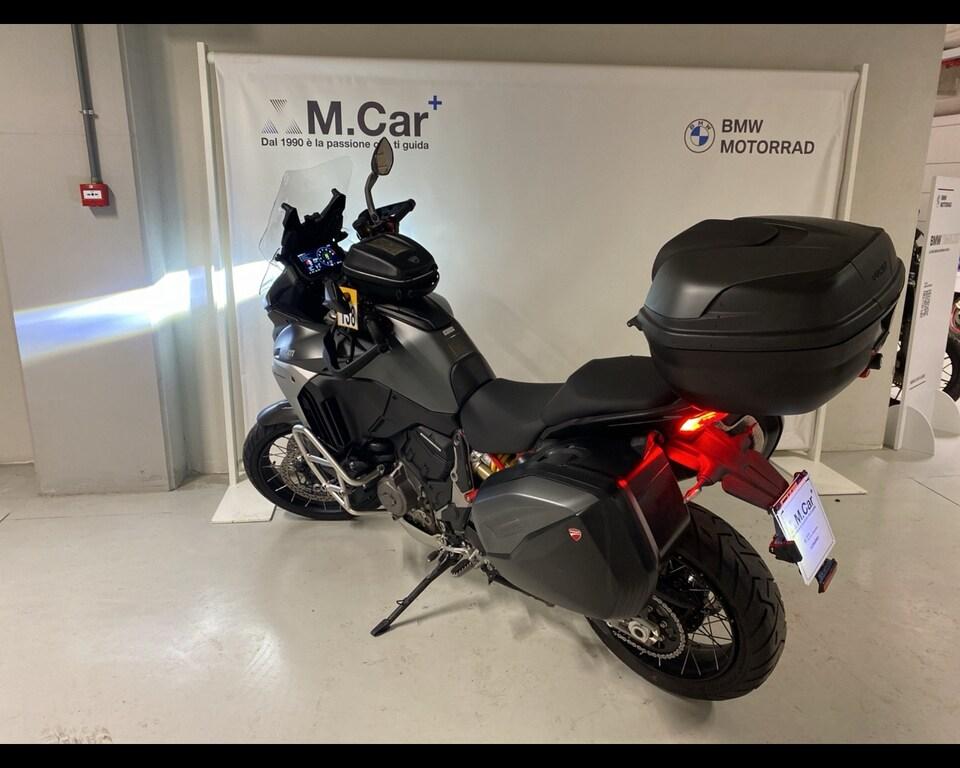 MULTISTRADA V4