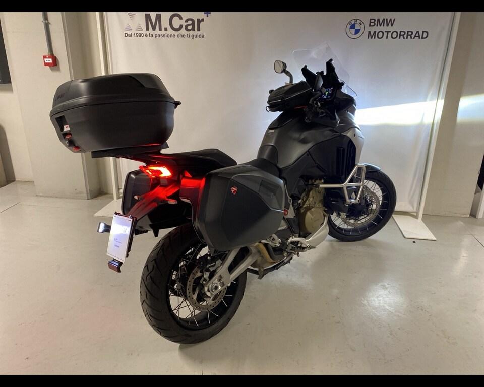 MULTISTRADA V4