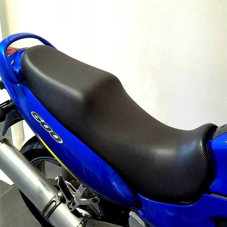 GSX 600 F