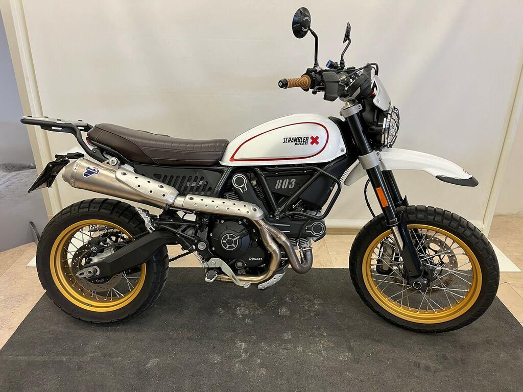 SCRAMBLER 800