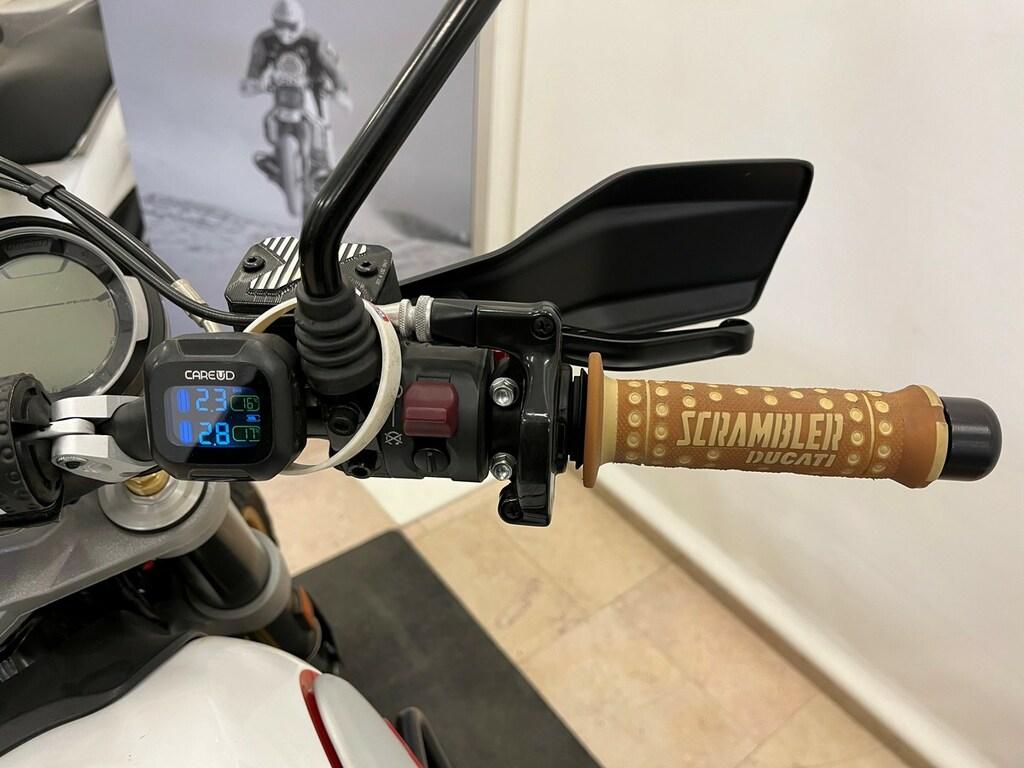SCRAMBLER 800