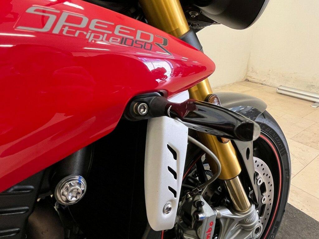 SPEED TRIPLE R 1050