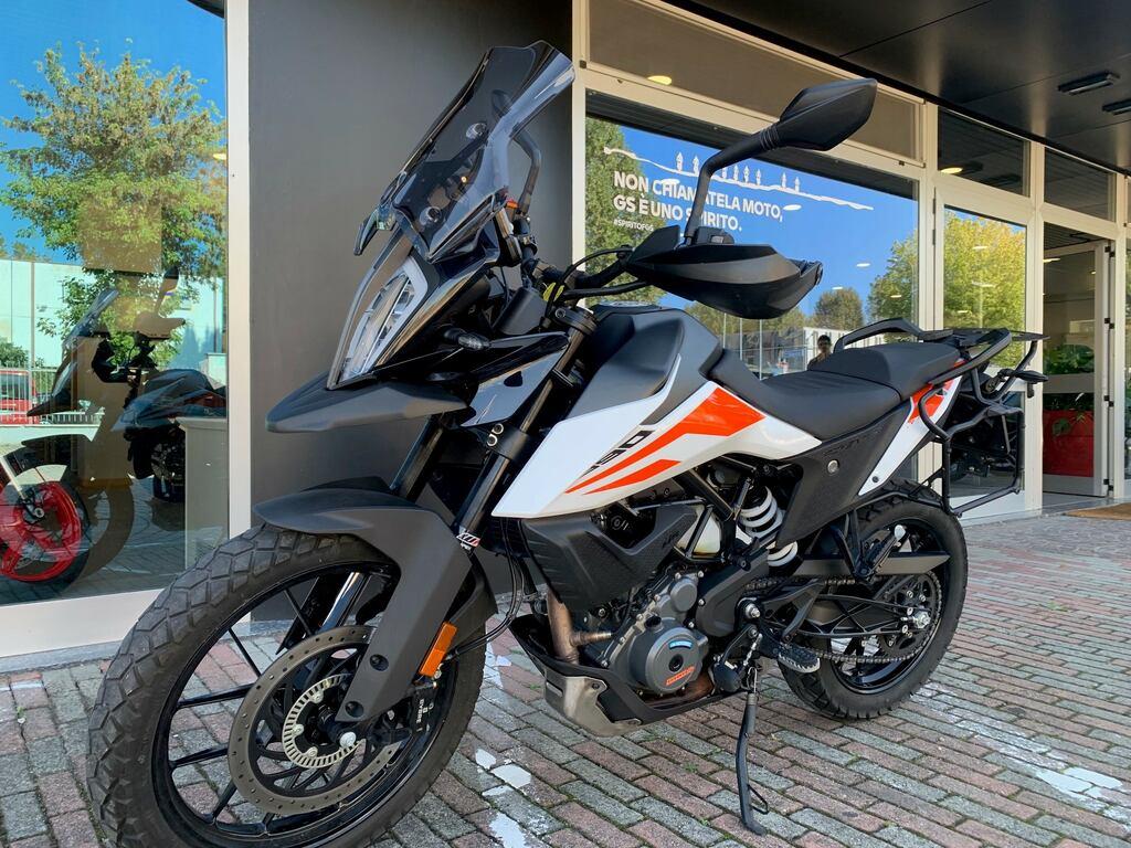 390 ADVENTURE