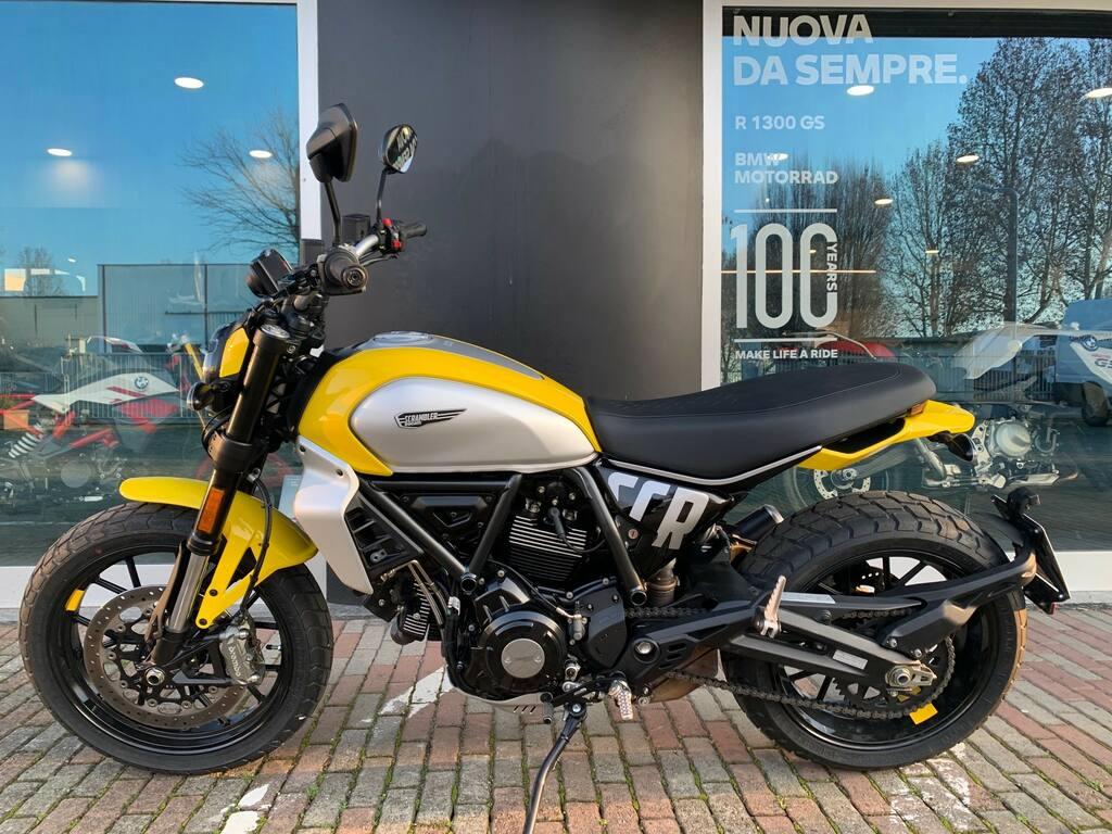 SCRAMBLER 800