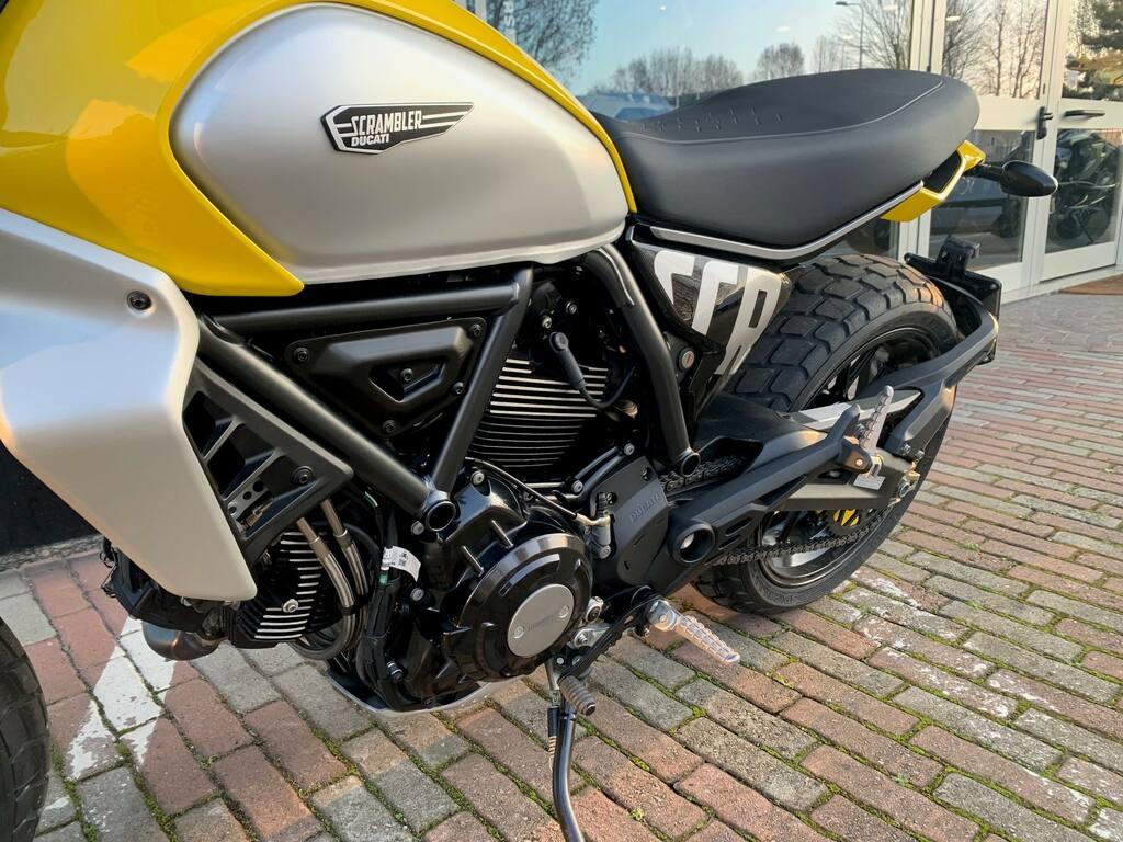 SCRAMBLER 800