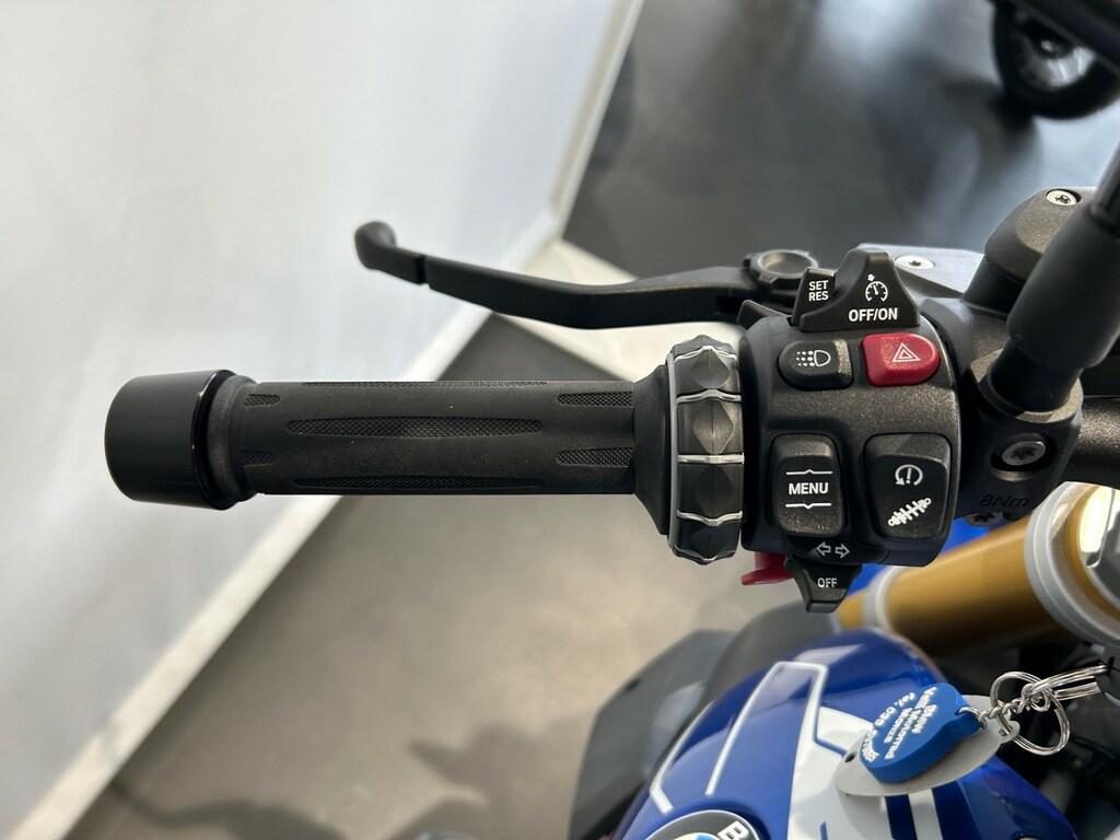 R 1250 R