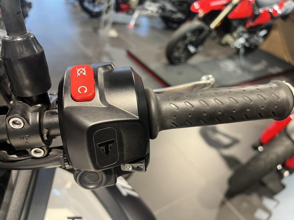 TIGER 800
