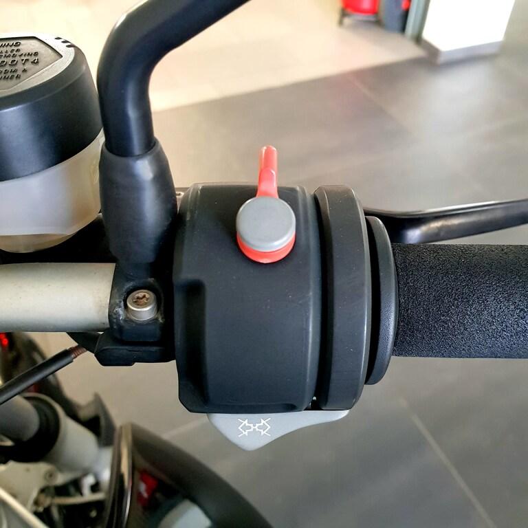 R 1200 R