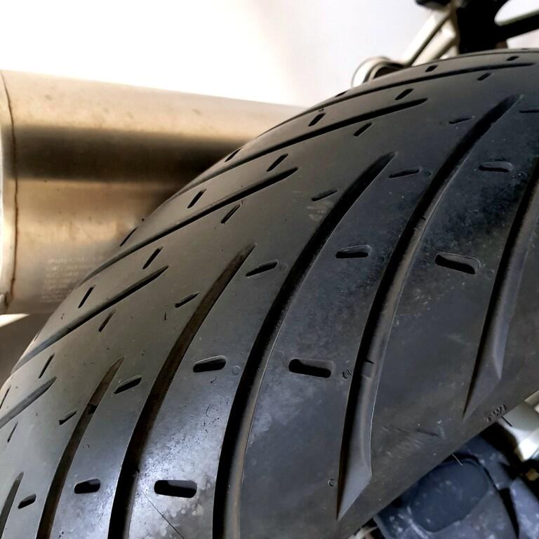 R 1200 R