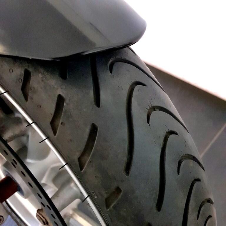R 1200 R