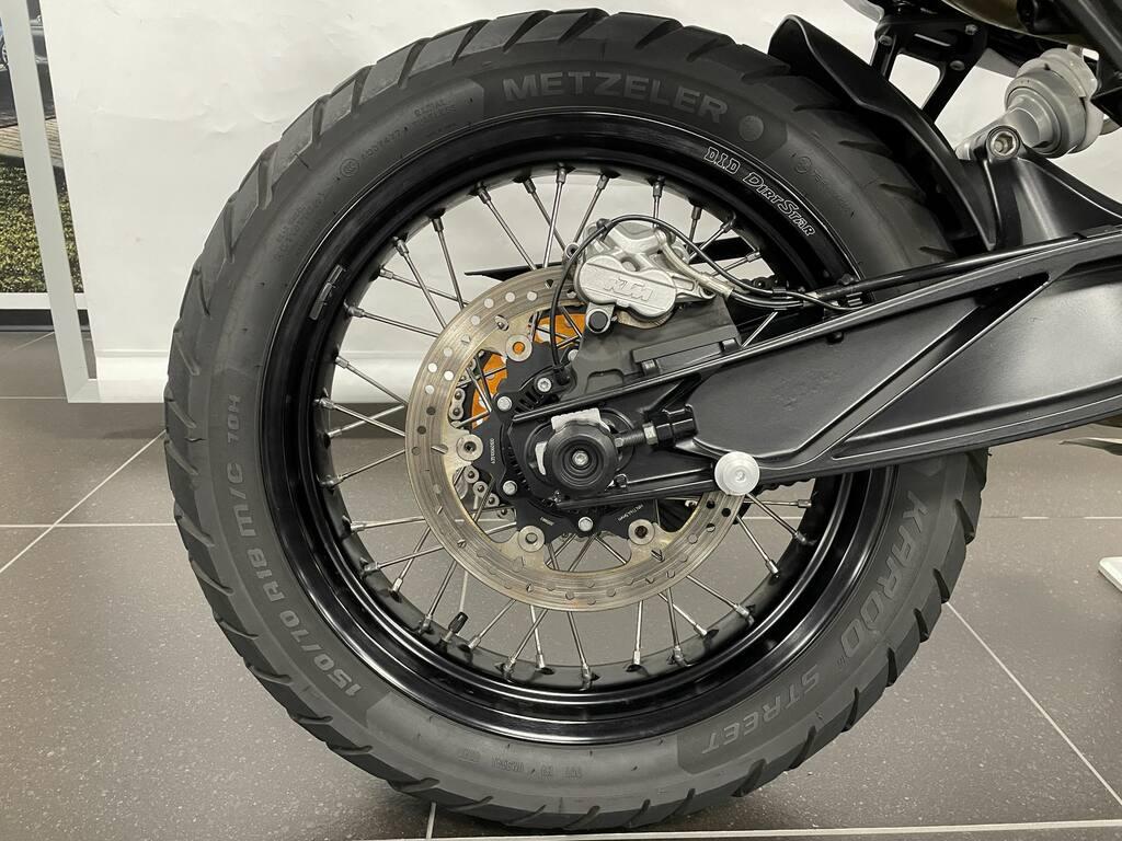 890 ADVENTURE