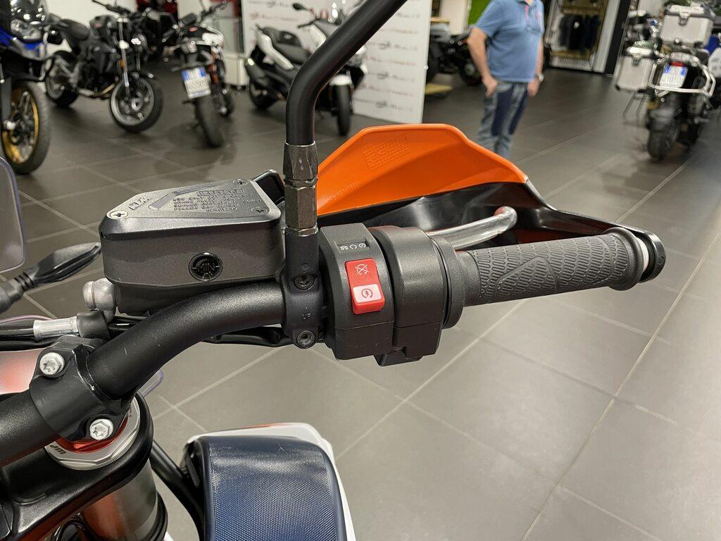 890 ADVENTURE