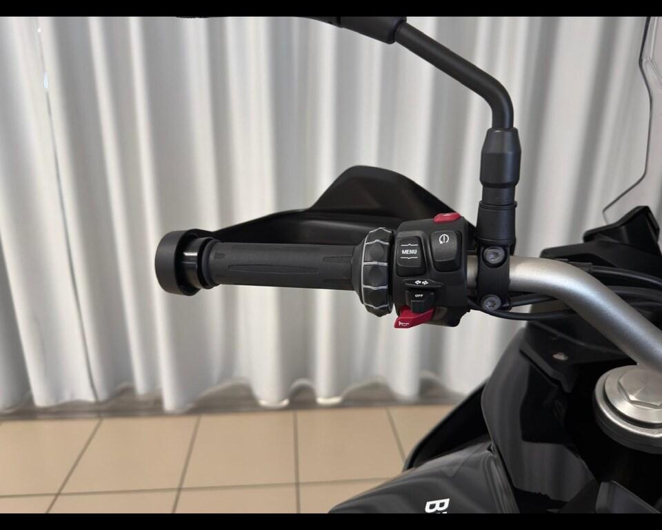 F 900 XR